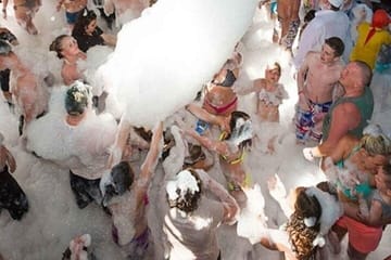 Side Boat Tour with Foam Party, Lunch and Free Soft Drinks