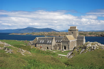 Four-Day Mull, Iona and Staffa Puffin Adventure Tour