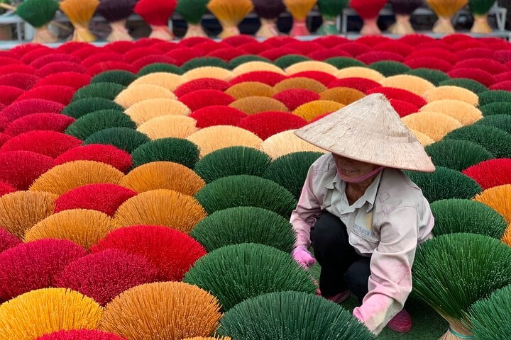 Hanoi Incense Village And Hat-Making And Lacquer Art Tour 2