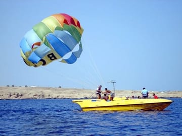 Parasailing Adventure Over the Red Sea from Hurghada