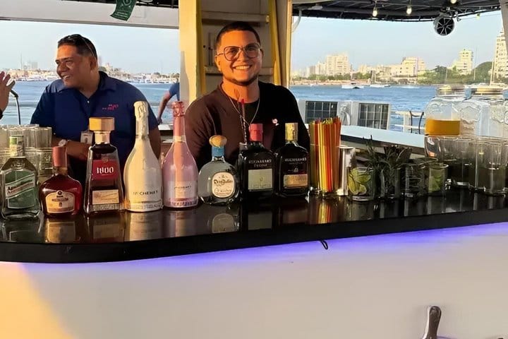 Cartagena Sunset Party Catamaran Open Bar and DJ 9
