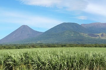 Hike Santa Ana Volcano and Explore Lake in El Salvador