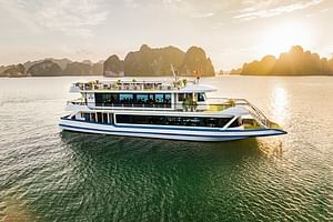 Halong bay 5star Cruise Day Trip: Buffet lunch & Limousine bus