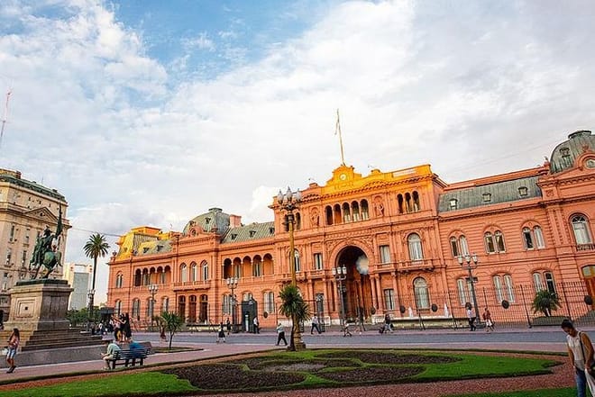 May Square or "Plaza de Mayo", where the Pink House is located.