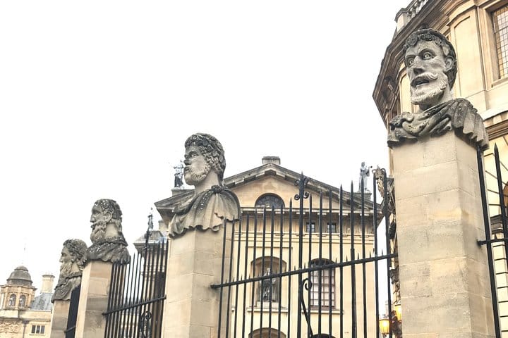 Footsteps of Harry Potter in Oxford  10