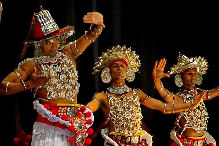 Tropical Ceylon | 8 Days