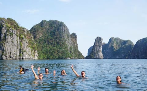 Private Canoe Discover the Best of Halong- Lan Ha Bay from harbor