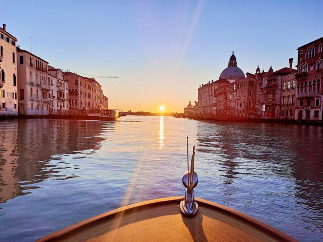Transfer from Marco Polo Venice Airport (VCE) to Venice Historical Center - Rialto Bridge or St Mark's Square stop photo 3