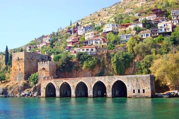 Alanya Grand Pirate Boat Tour with Lunch, Soft Drinks & Transfer