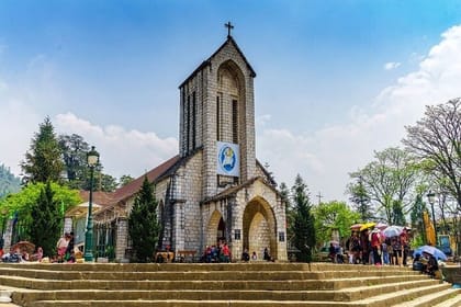 Sapa Private Trekking Through Rice Terraced Fields – 1Day​