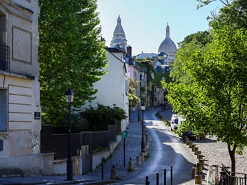 Walking Tour of Local Gastronomy in Montmartre, Paris