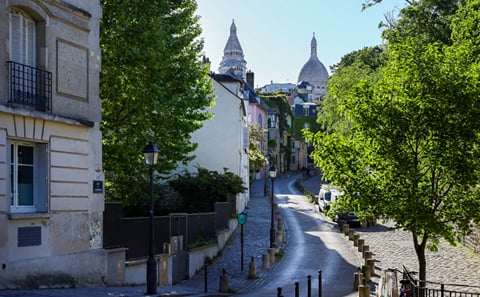 Walking Tour of Local Gastronomy in Montmartre, Paris
