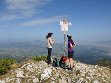 Guided 2-Day Trek in Piatra Craiului National Park from Brașov