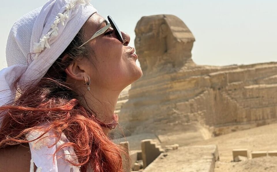 Private Tour of Giza Pyramids, Sphinx, and GEM Museum
