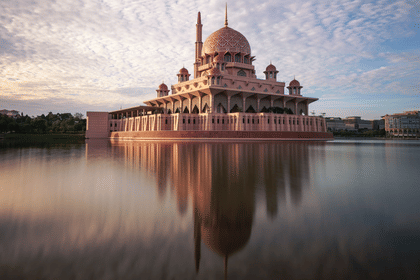 Grand KL, Putrajaya and Batu Caves Tour (Private)