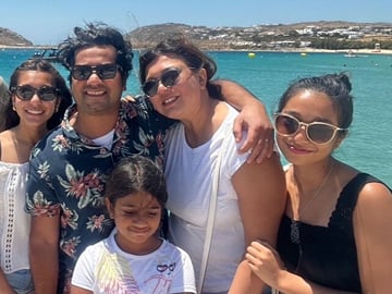 2 Hours Feel Like A Local Walking Tour in Mykonos Town
