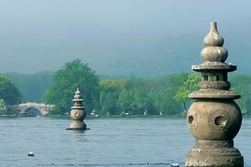 Private Day Tour of UNESCO West Lake in Hangzhou