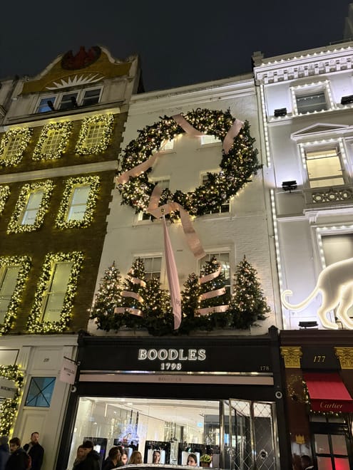 London Christmas Light & Festive Sights Taxi Tour