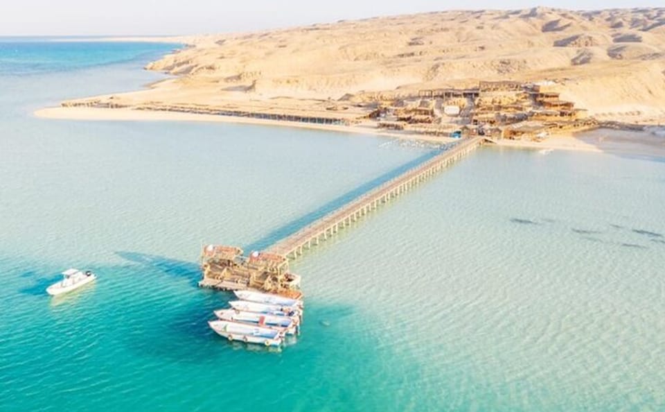 Snorkeling Day Trip to Hula Hula Beach Island from Hurghada