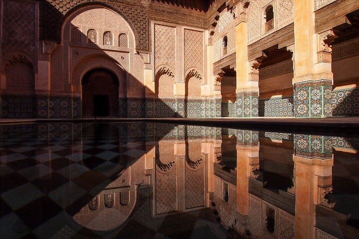 Boukhari Ben Youssef is a historical and cultural site in Marrakech, Morocco. Named after an Almoravid ruler, it features a beautifully preserved Quranic school and a mosque with intricate Islamic arc
