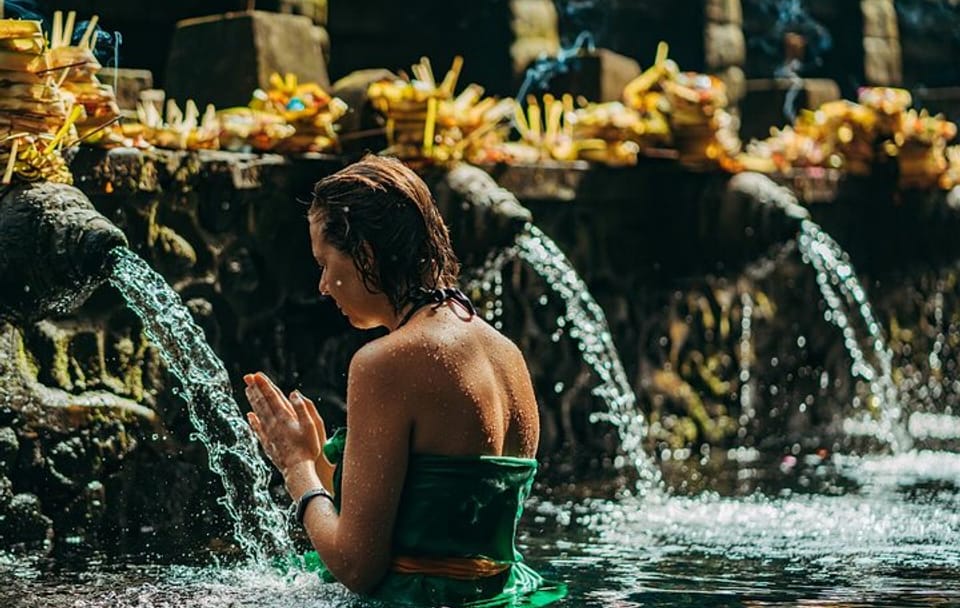Tirta Empul Water Purification Tour in Ubud, Indonesia