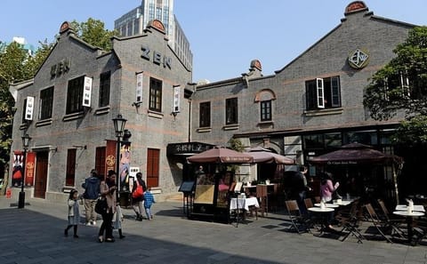Private Half-Day Walking Tour of Modern Shanghai