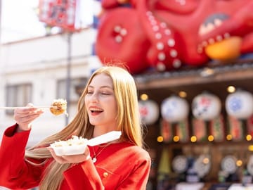 (1 Group Only) Osaka Dotonbori Food Tour Wagyu & Ramen Takoyaki