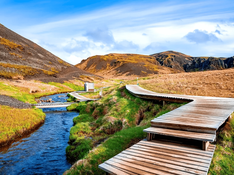Into The Hot Spring Valley - Horseback ride & bathe (small groups guarantee) - Reykjadalur — Sólhestar