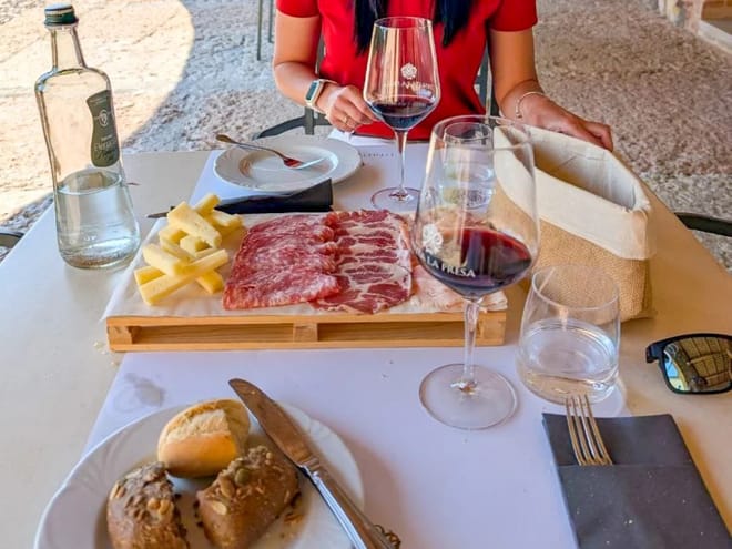 Wine Tour and Tasting on Garda Hills photo 2