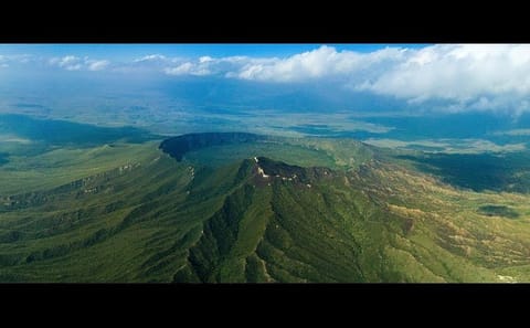 Hiking Tour of Mount Longonot from Nairobi in One Day