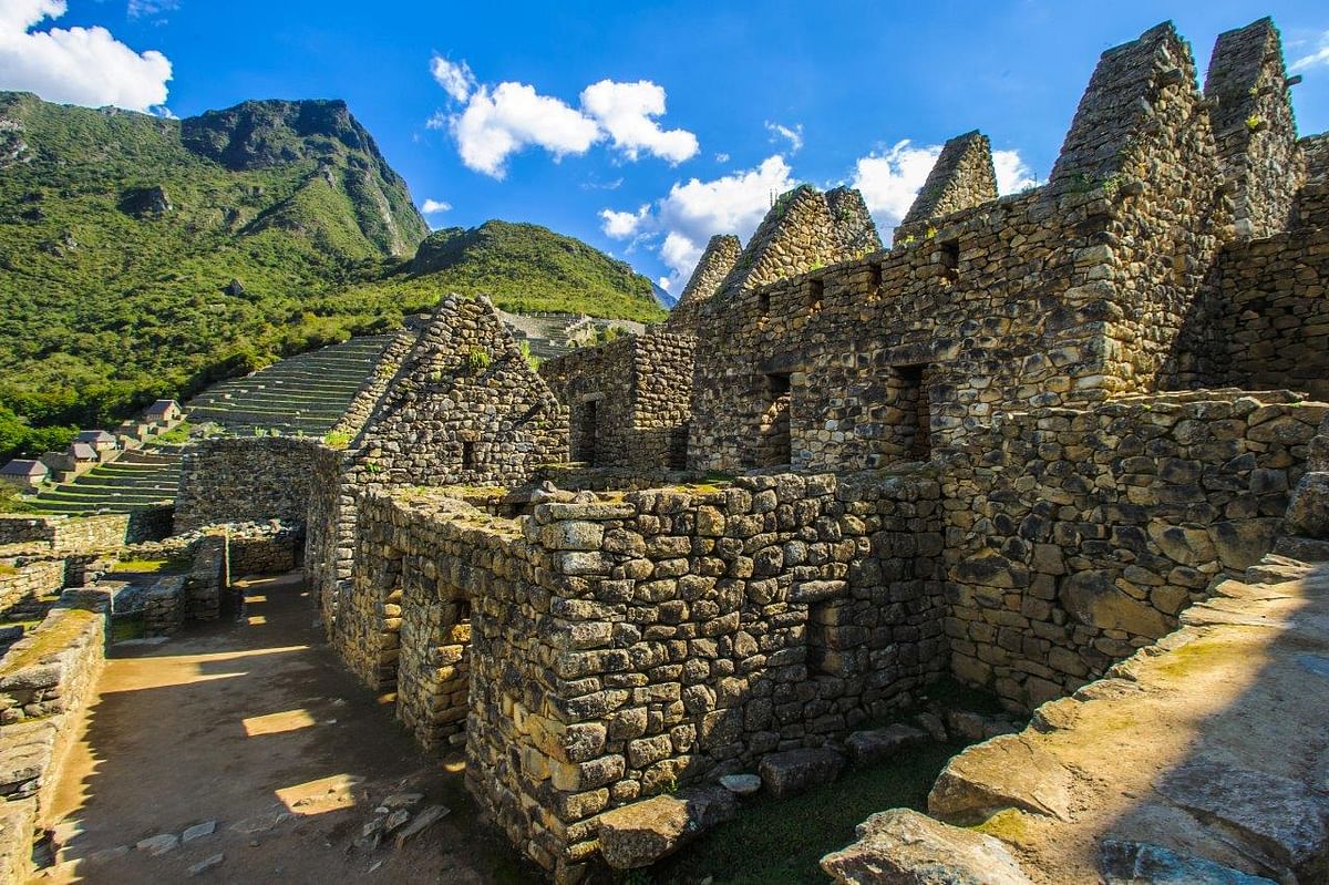 Discover Peru: Lima, Sacred Valley, Machu Picchu & Lake Titicaca Tour