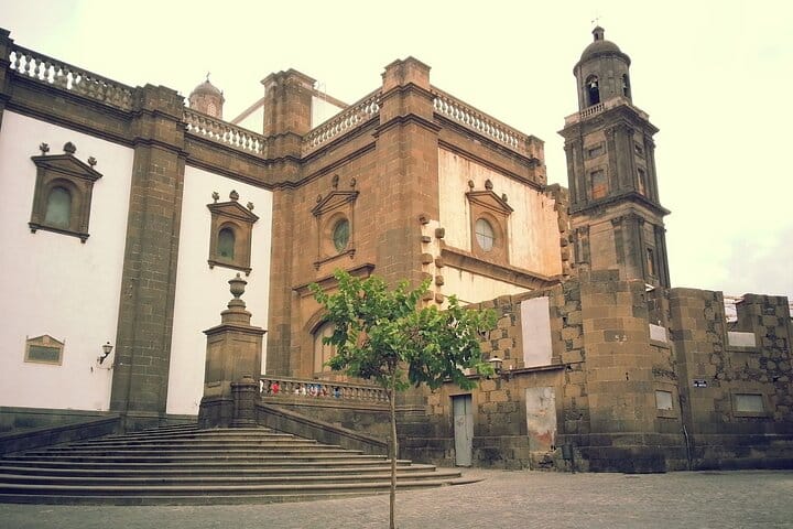 Las Palmas Private Walking Tour with a Professional Guide 2
