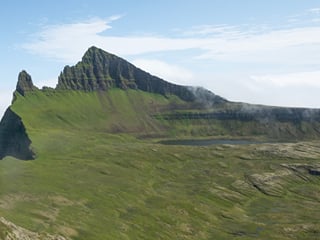 King and Queen of Cliffs - Hornstrandir Hike, photo 9