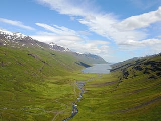 The Tiniest Town Tour in Mjoifjordur fjord, photo 6