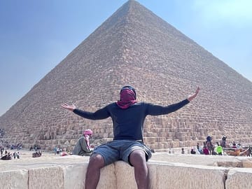 VIP Giza Pyramids and Sphinx Tour with Camel Ride and Lunch