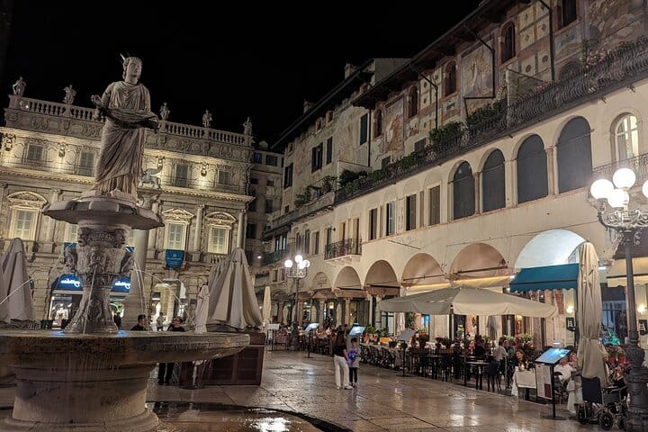 Piazza Erbe, Medieval Square