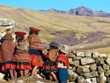4-Day Lares Trek to Machu Picchu with Cultural Experiences