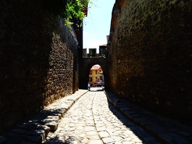 Plovdiv and Perushtitsa Day Trip with Wine Tasting from Sofia 7
