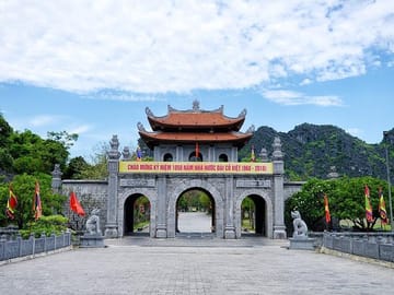 hoa lu