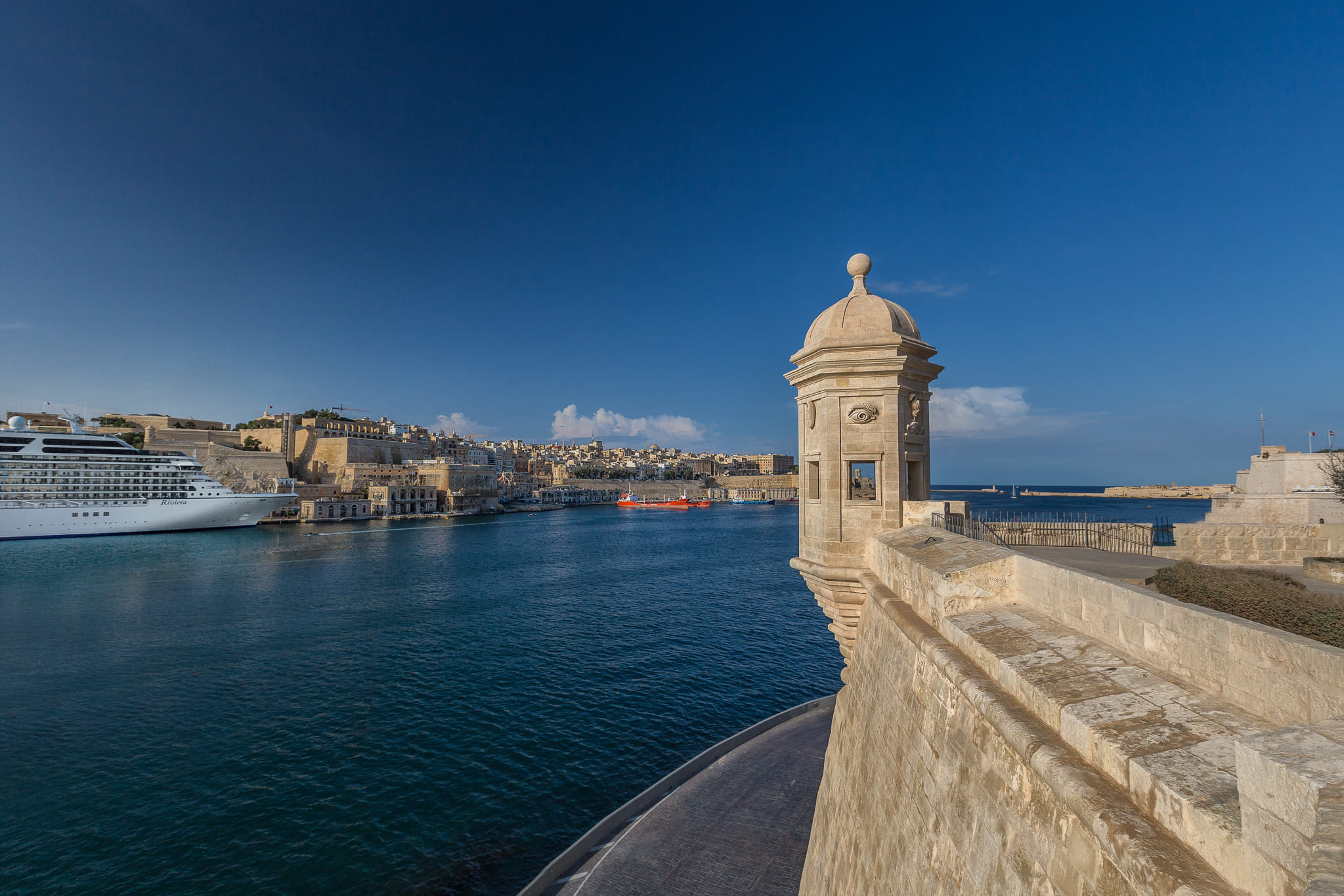 Gardjola gardens in Senglea - enjoy views from the watchtower