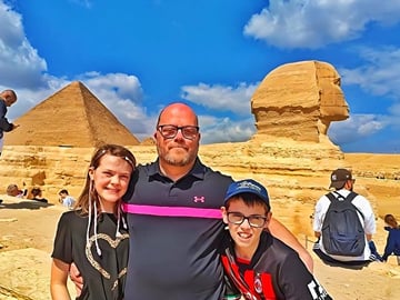 Best Private Full Day Tour to Giza Pyramids, Sphinx, Citadel and Old Cairo