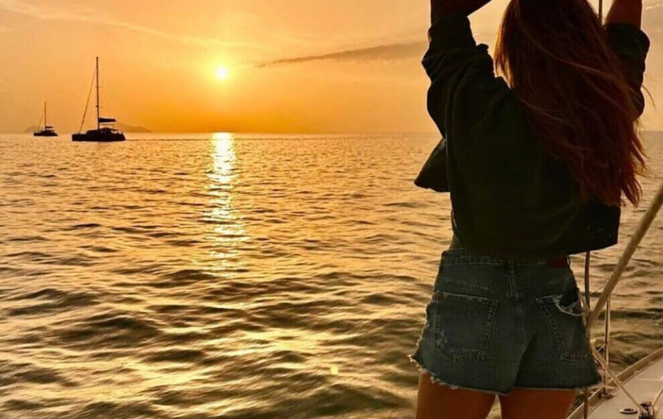 Private Sunset Sailing Tour in Fira, Santorini