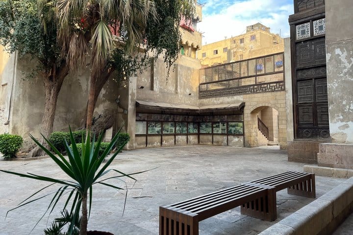 Historic Islamic Cairo Walking Tour and Street Food