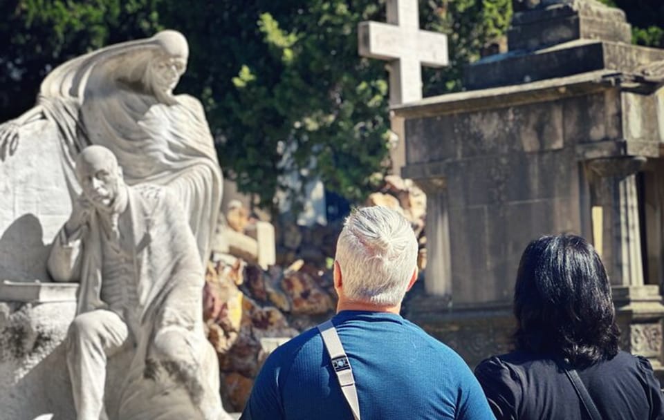 Montjuïc Cemetery Walking Tour – Hidden Art, History & Views