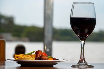 4-Day Victoria Falls and Chobe National Park Safari Tour