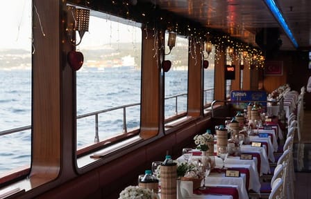 Istanbul Bosphorus Dinner Cruise with Turkish Night Show
