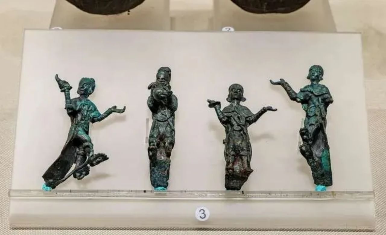 Bronzes were unearthed in Yunnan