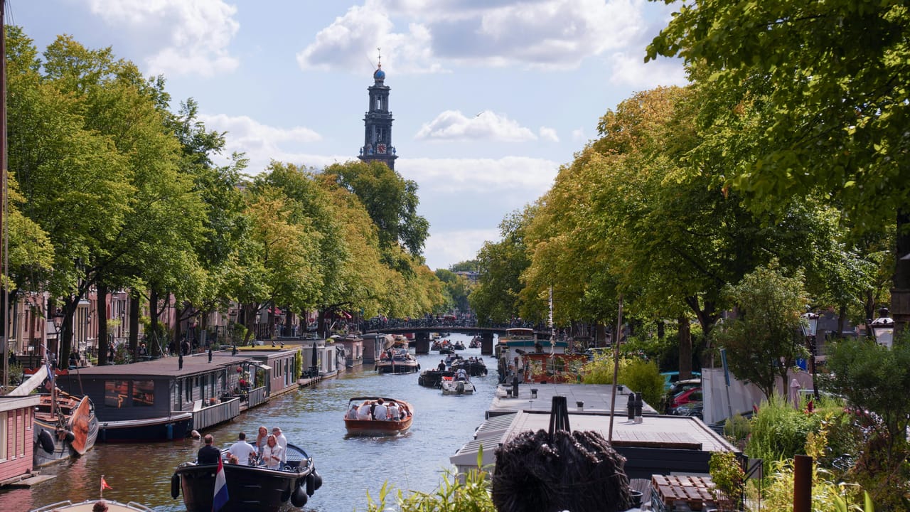 Private tour of the Canals, Jordaan and the Anne Frank House 4