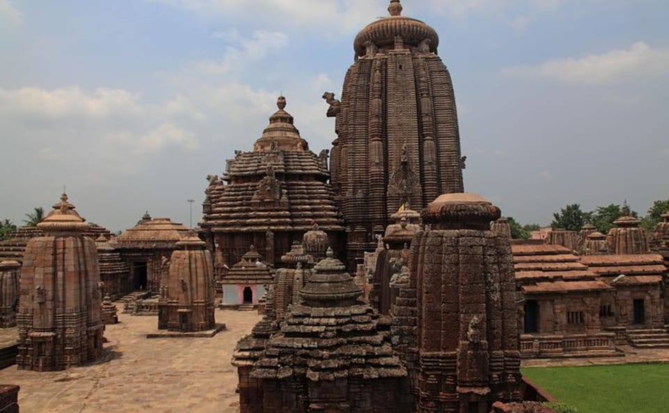 Odisha Tribal Tour: Visit Markets and Temples in Baliguda
