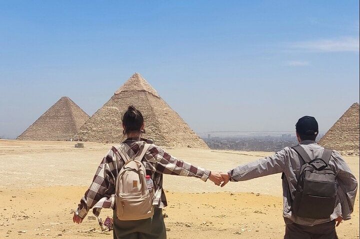 Giza Pyramids, Mummies Museum & Bazaar – All-Inclusive Full Day